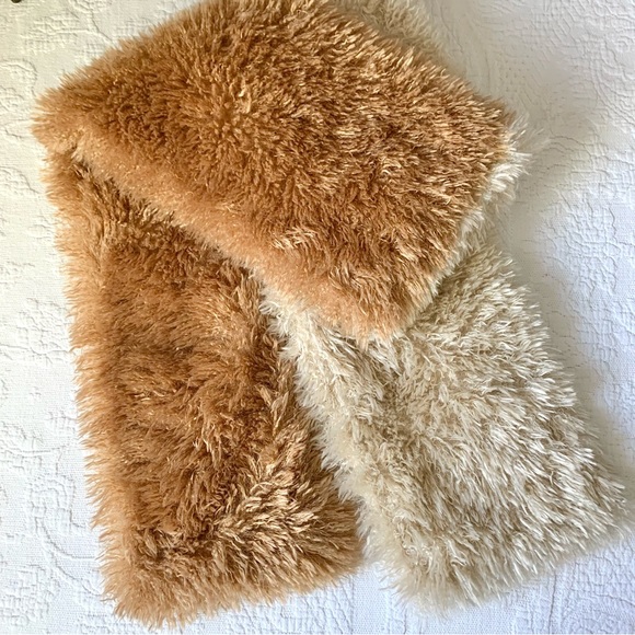 Anthropologie Faux Fur Fluffy Colorblock Scarf - Picture 11 of 14